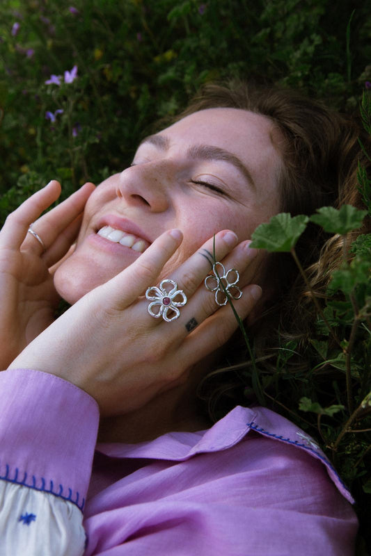 LARGE FLOWER RING