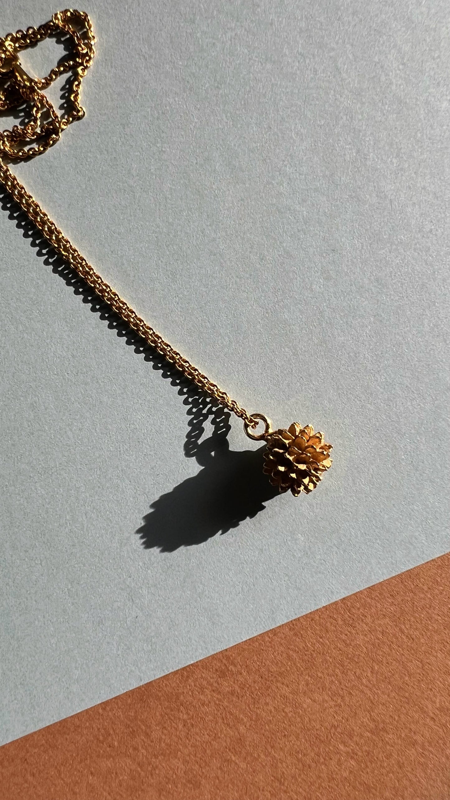 PIÑA PENDANT
